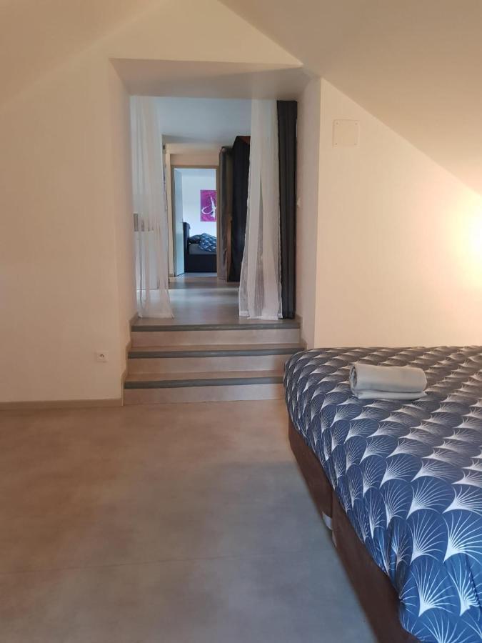 Auberge De Carlucet Екстер'єр фото